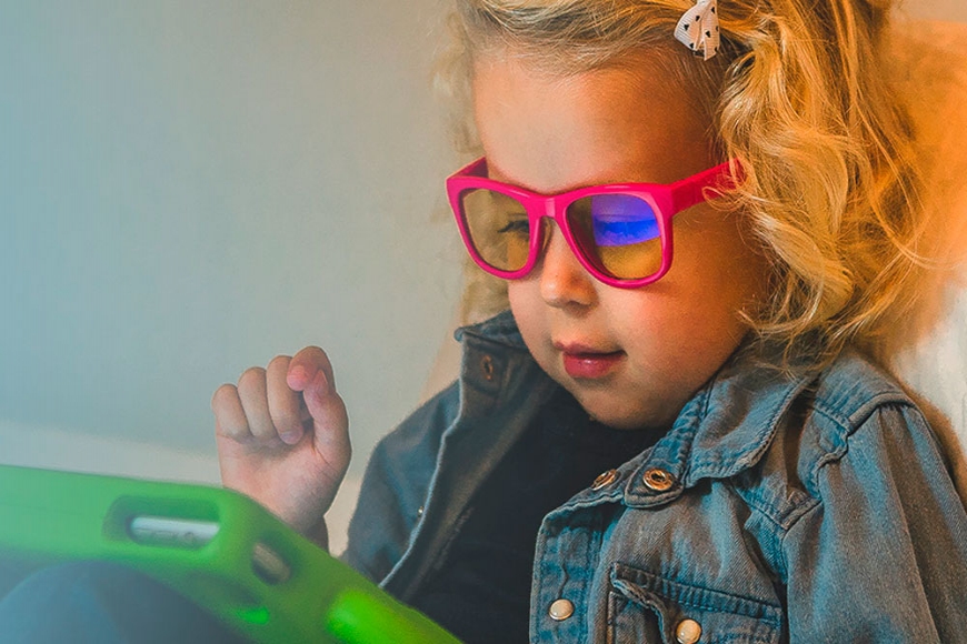 Зачем нужны компьютерные очки для детей и взрослых Real Kids.